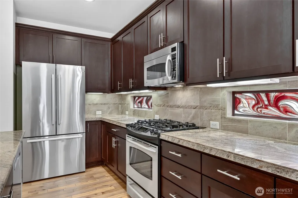12357 Big Leaf Way NE Redmond WA 98053