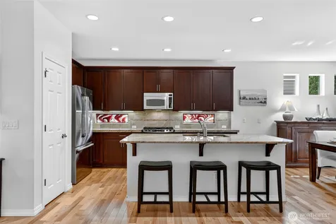 12357 Big Leaf Way NE Redmond WA 98053