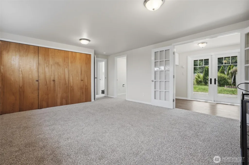 1527 Crestview Drive Bremerton WA 98312