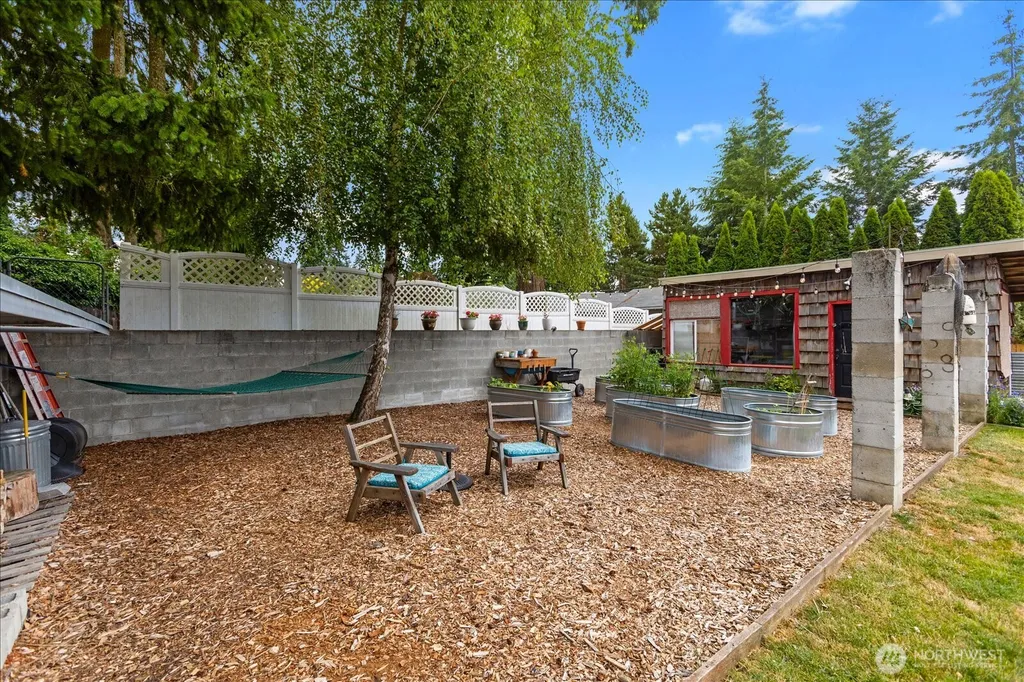 20819 63rd Avenue W Lynnwood WA 98036