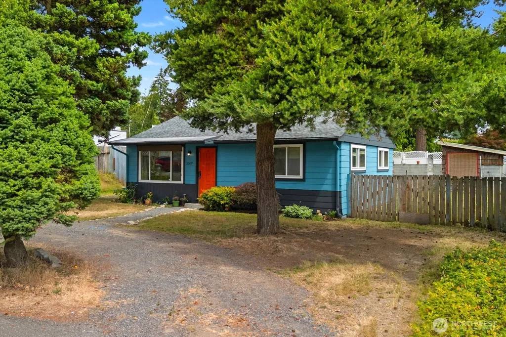 20819 63rd Avenue W Lynnwood WA 98036