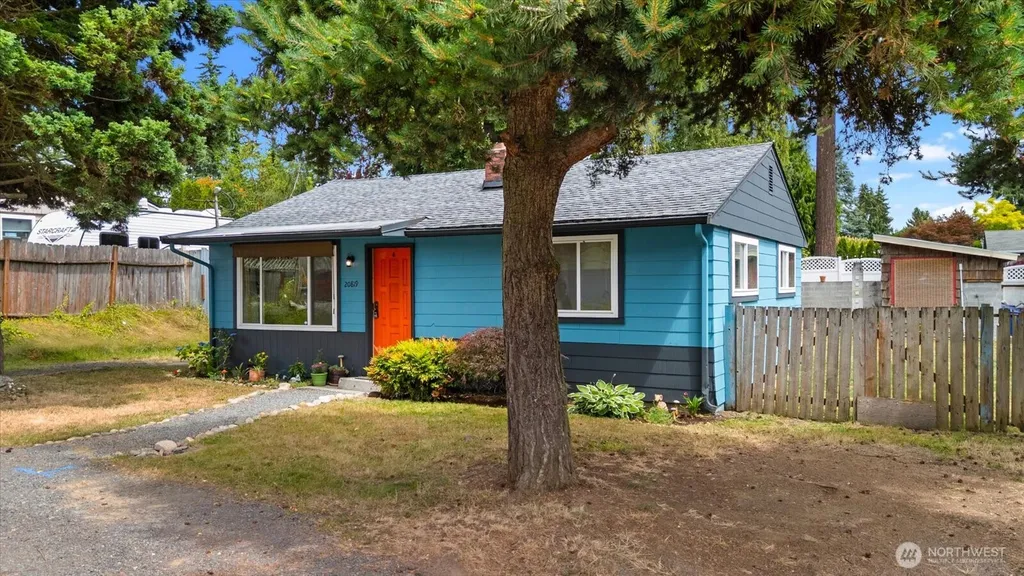20819 63rd Avenue W Lynnwood WA 98036