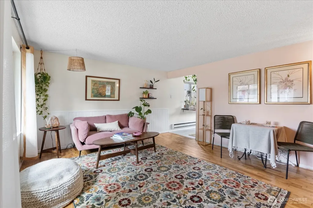 20819 63rd Avenue W Lynnwood WA 98036