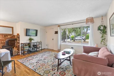 20819 63rd Avenue W Lynnwood WA 98036