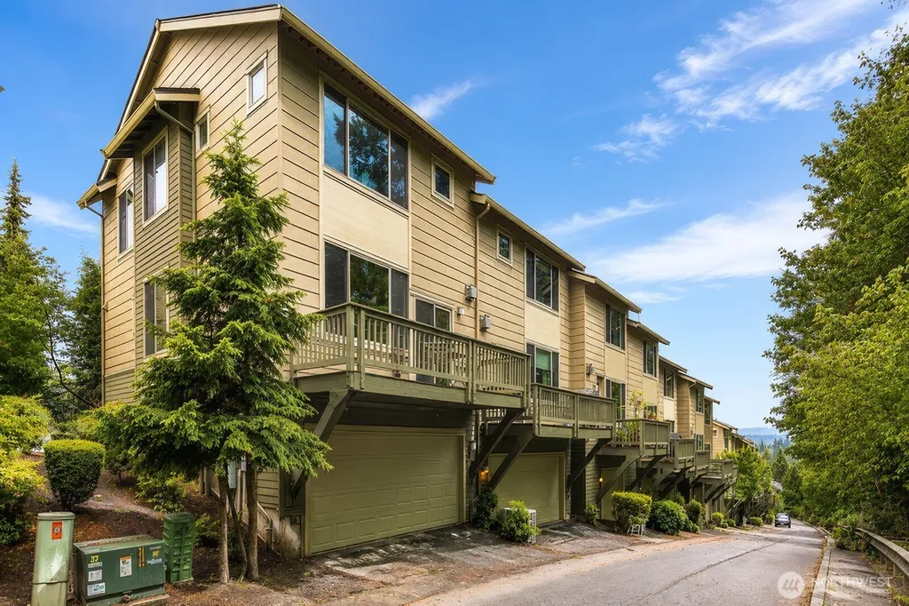 2161 NW Boulder Way Drive Issaquah WA 98027