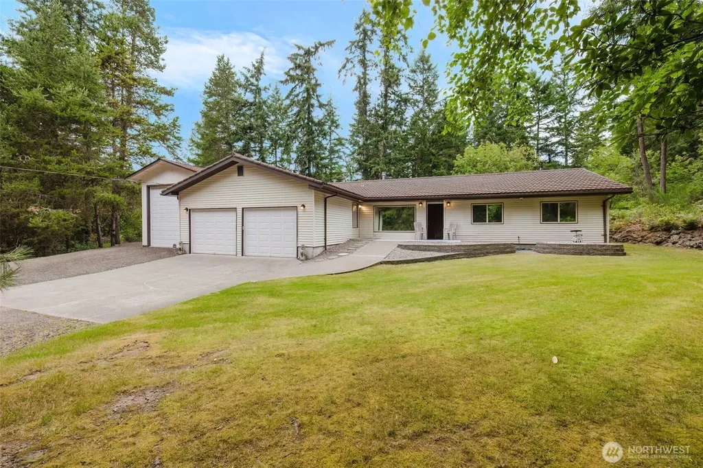 4601 SW Lake Flora Road Port Orchard WA 98367