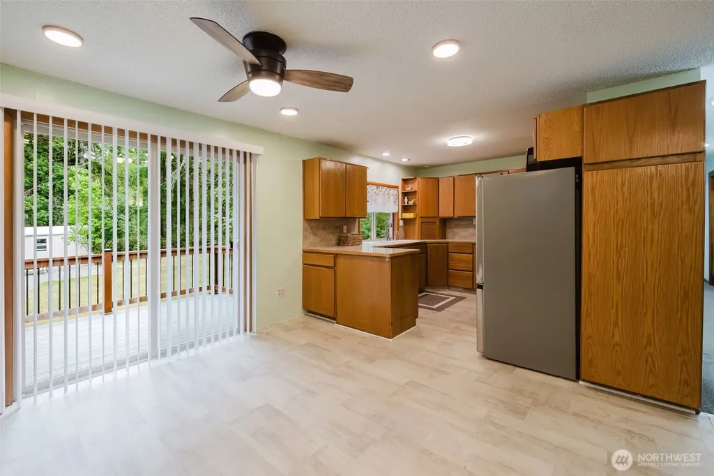 4601 SW Lake Flora Road Port Orchard WA 98367