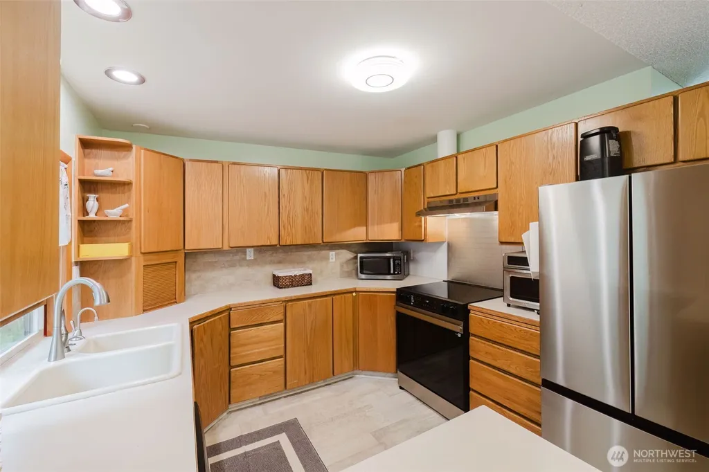 4601 SW Lake Flora Road Port Orchard WA 98367