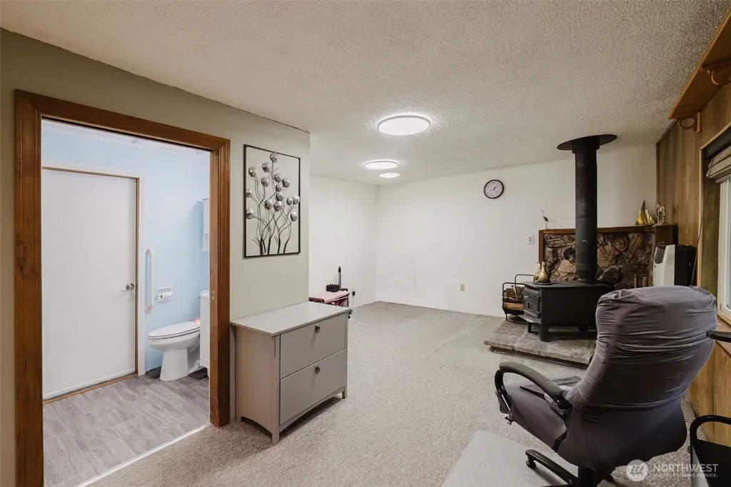 4601 SW Lake Flora Road Port Orchard WA 98367