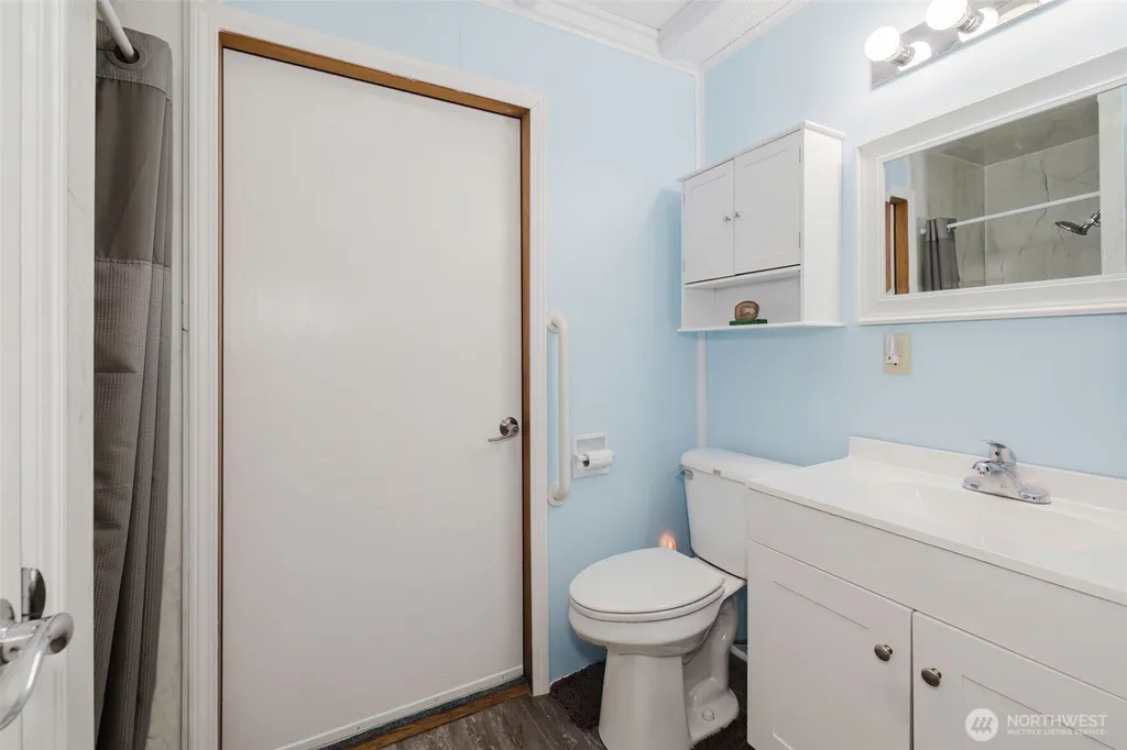 4601 SW Lake Flora Road Port Orchard WA 98367
