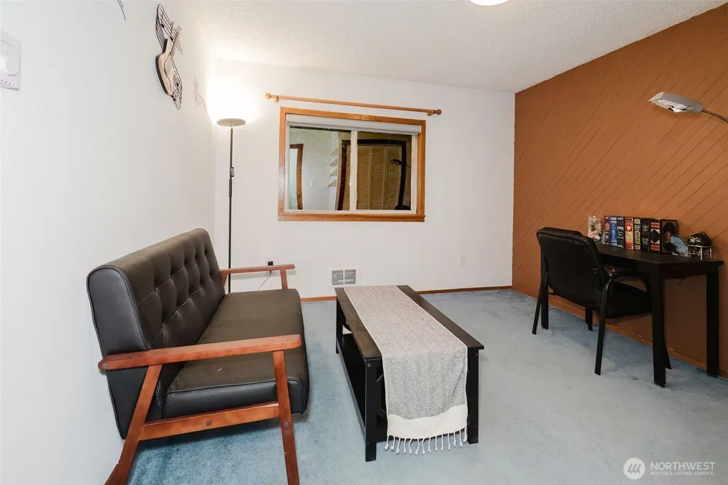 4601 SW Lake Flora Road Port Orchard WA 98367