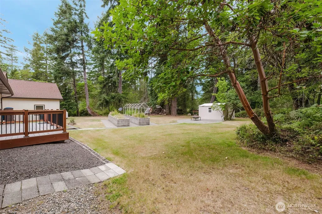 4601 SW Lake Flora Road Port Orchard WA 98367