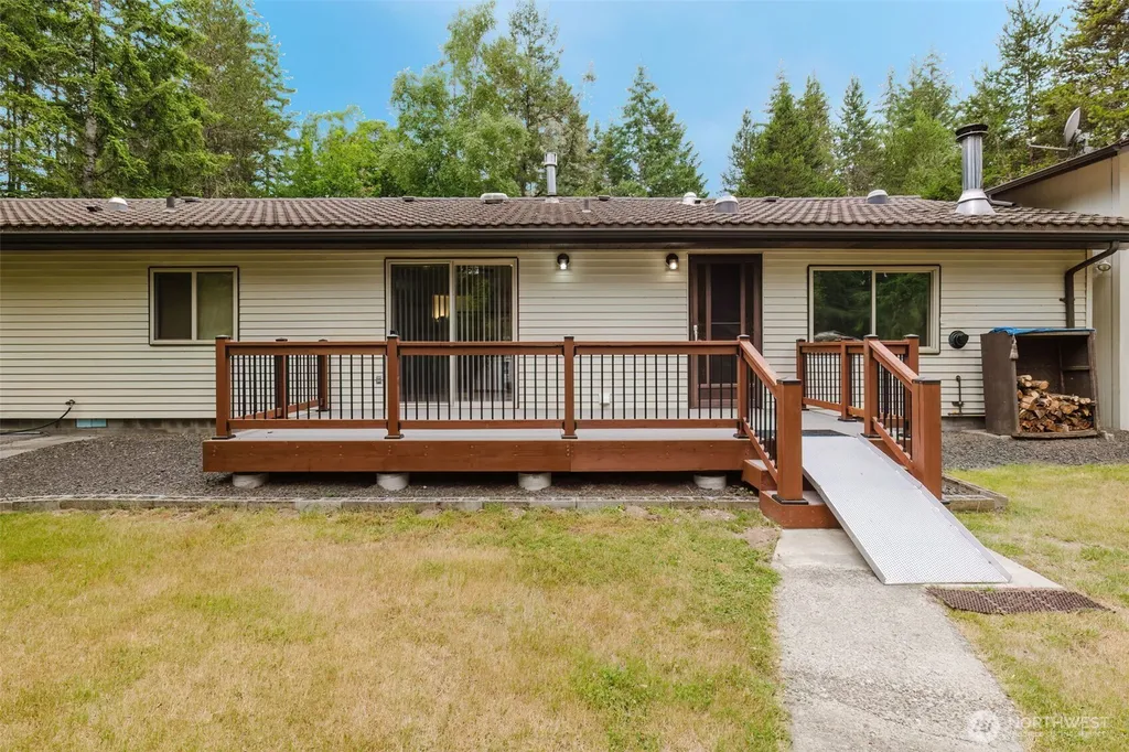 4601 SW Lake Flora Road Port Orchard WA 98367