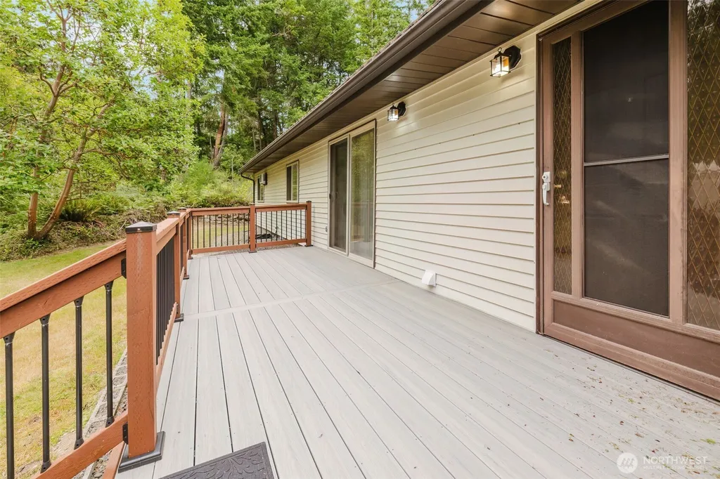 4601 SW Lake Flora Road Port Orchard WA 98367