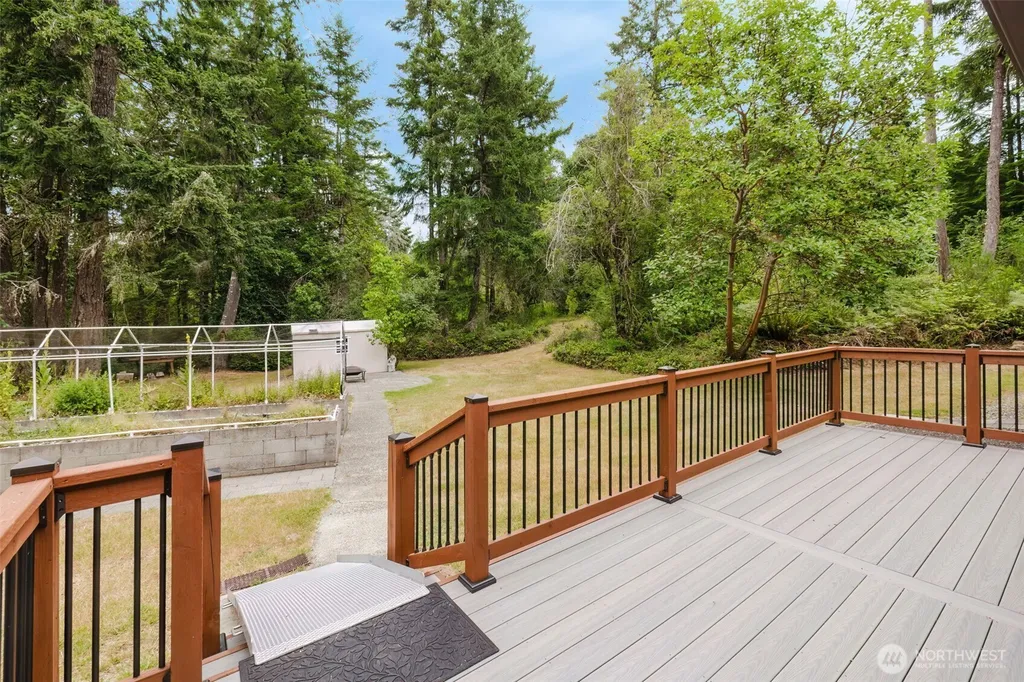 4601 SW Lake Flora Road Port Orchard WA 98367