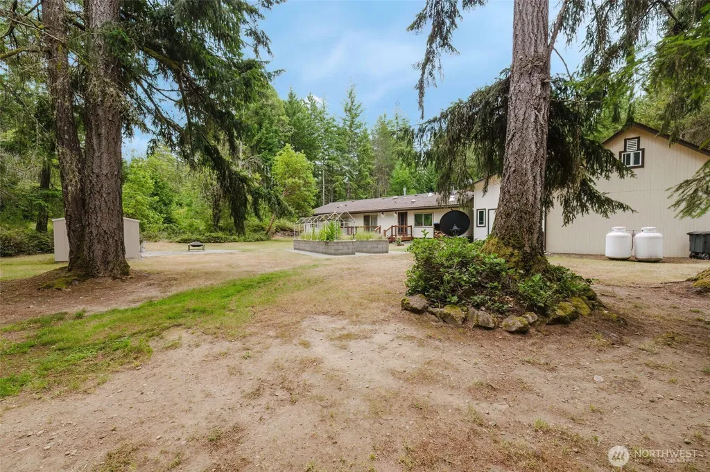 4601 SW Lake Flora Road Port Orchard WA 98367