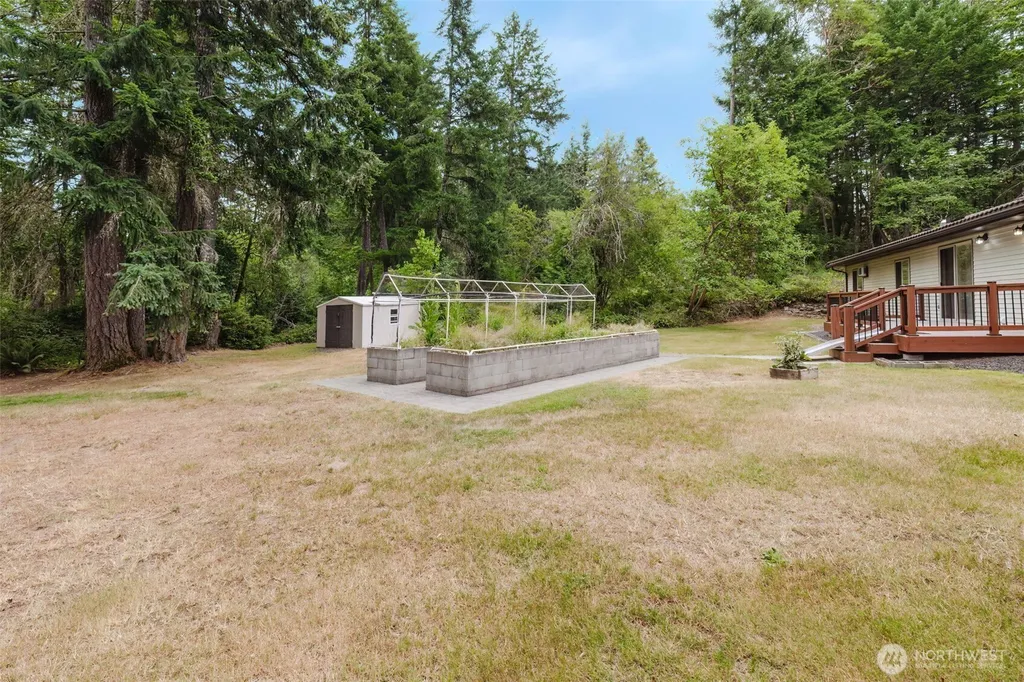 4601 SW Lake Flora Road Port Orchard WA 98367