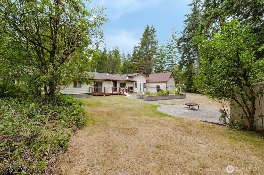 4601 SW Lake Flora Road Port Orchard WA 98367