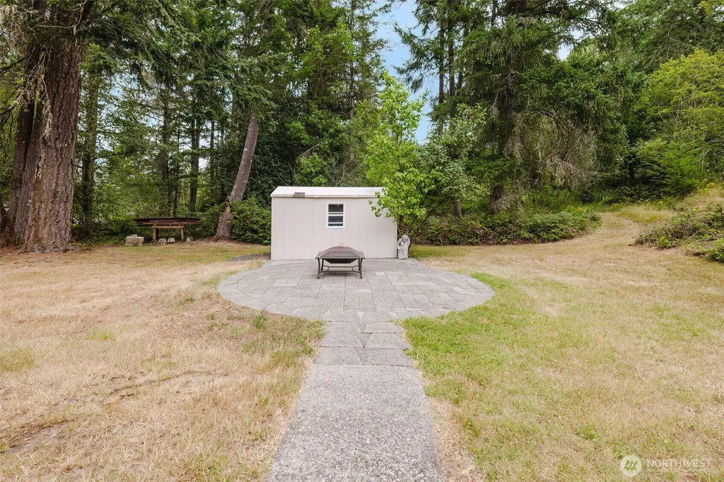4601 SW Lake Flora Road Port Orchard WA 98367