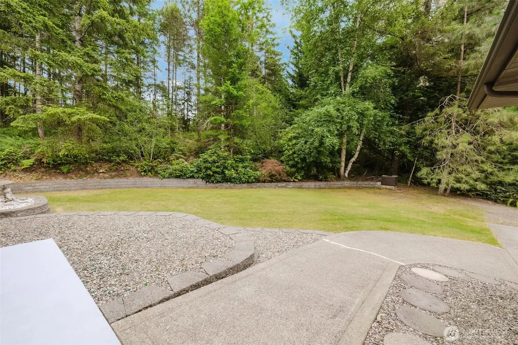 4601 SW Lake Flora Road Port Orchard WA 98367