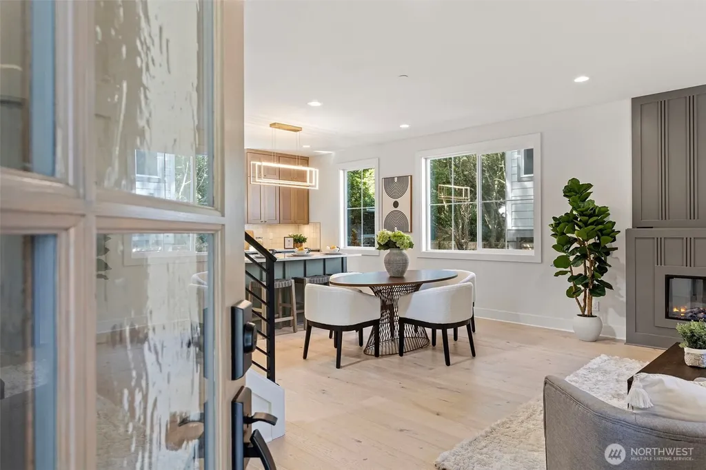 12831 NE 78th Place Kirkland WA 98033