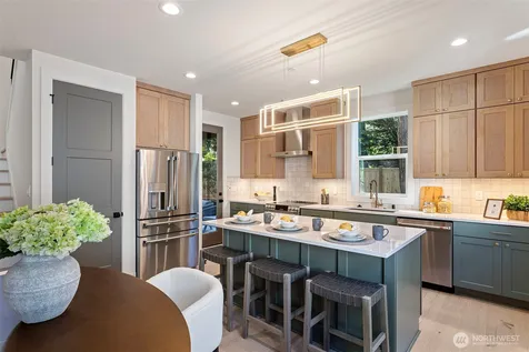 12831 NE 78th Place Kirkland WA 98033