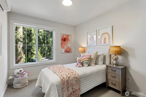 12831 NE 78th Place Kirkland WA 98033