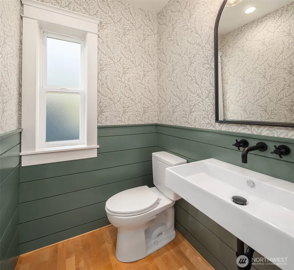 8014 12th Avenue NW Seattle WA 98117