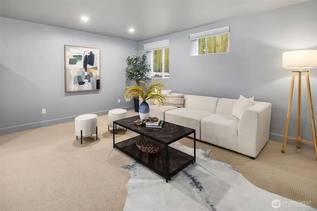 8014 12th Avenue NW Seattle WA 98117