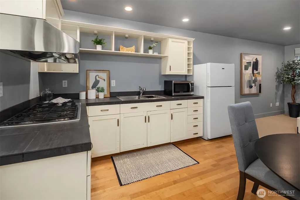 8014 12th Avenue NW Seattle WA 98117