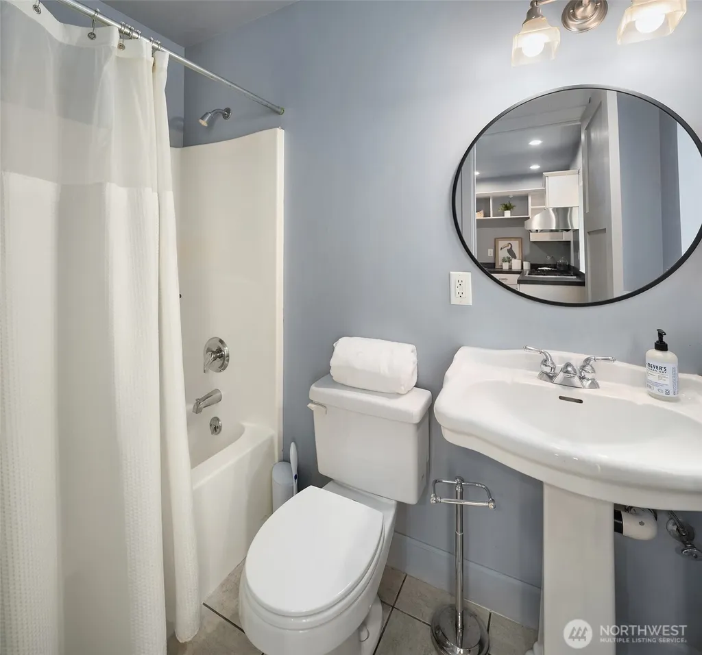 8014 12th Avenue NW Seattle WA 98117