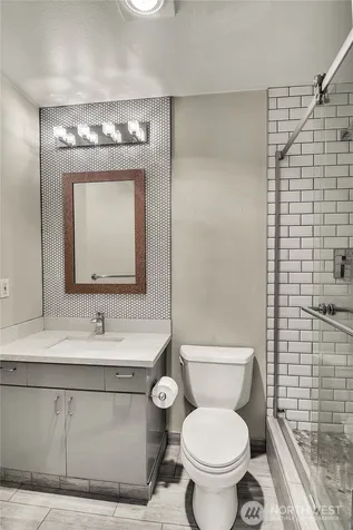 1202 Lakeview Boulevard E Seattle WA 98102