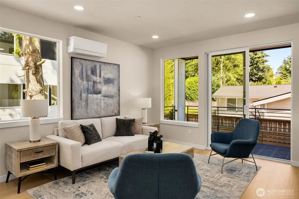 18002 10th Avenue NE Shoreline WA 98155
