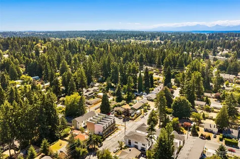 18002 10th Avenue NE Shoreline WA 98155