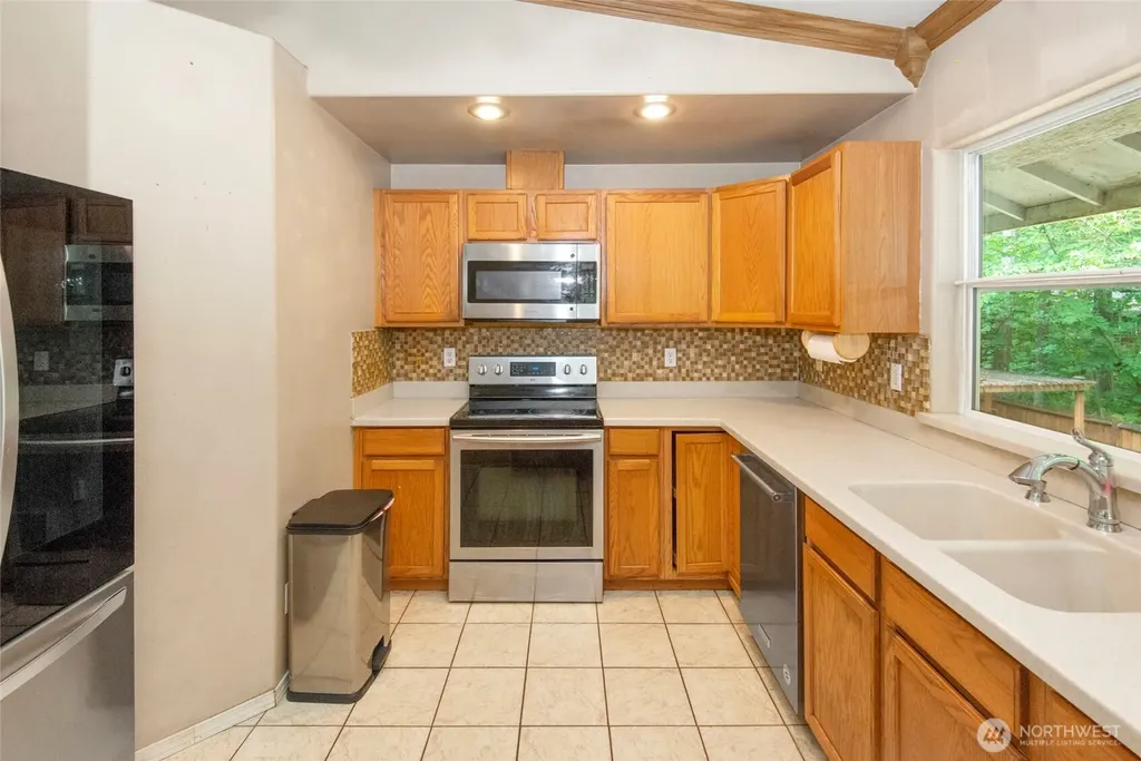 18714 Sylvan Dell Court SE Yelm WA 98597