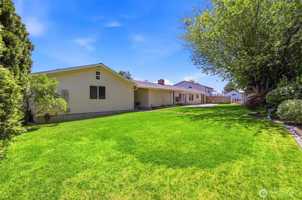 2220 Road 92 Pasco WA 99301