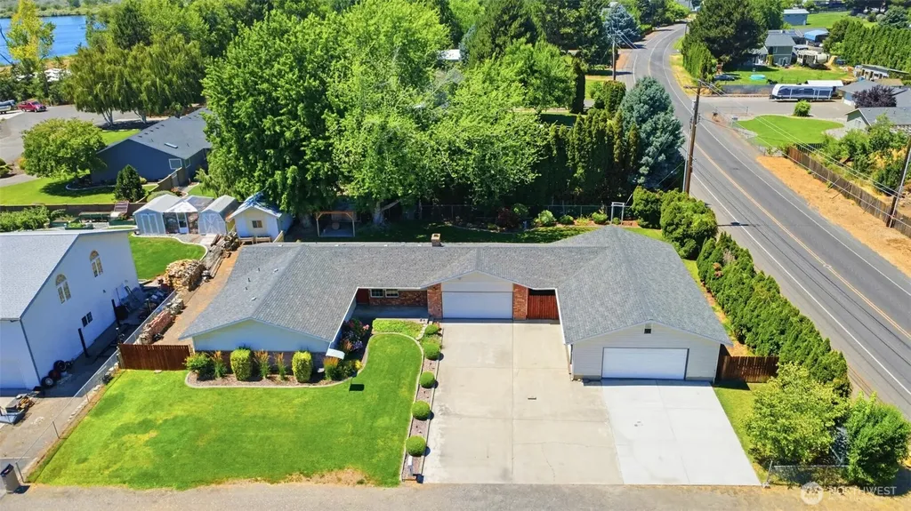 2220 Road 92 Pasco WA 99301