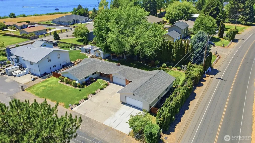 2220 Road 92 Pasco WA 99301