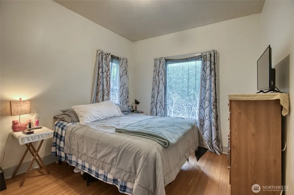323 N Main Street Montesano WA 98563
