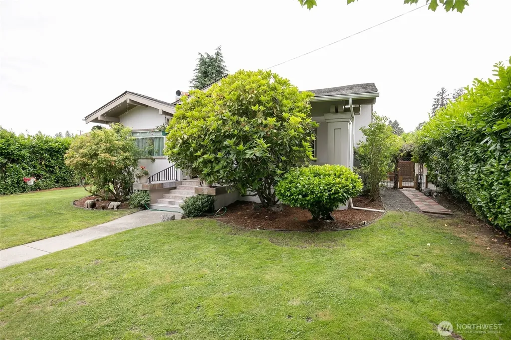 323 N Main Street Montesano WA 98563