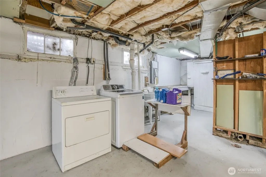 323 N Main Street Montesano WA 98563