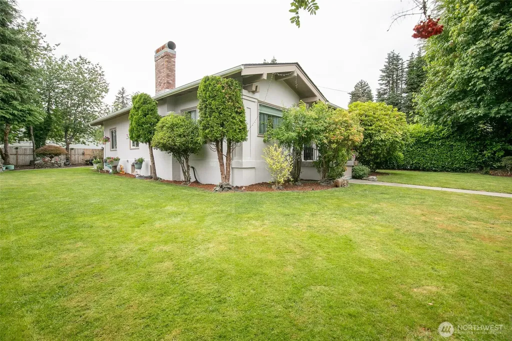 323 N Main Street Montesano WA 98563