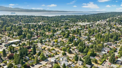 9242 Dayton Avenue N Seattle WA 98103