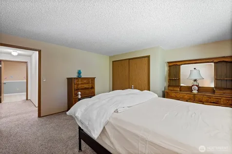 6915 244th Street Ct E Graham WA 98338