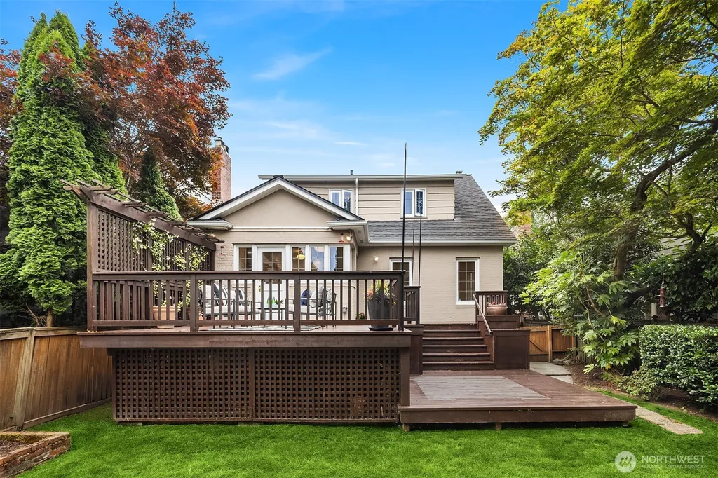 4322 NE 43rd Street Seattle WA 98105