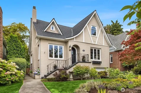 4322 NE 43rd Street Seattle WA 98105