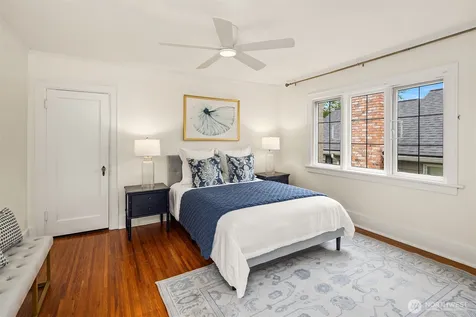 4322 NE 43rd Street Seattle WA 98105