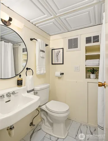 4322 NE 43rd Street Seattle WA 98105