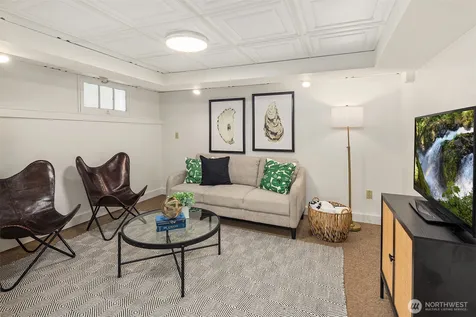 4322 NE 43rd Street Seattle WA 98105