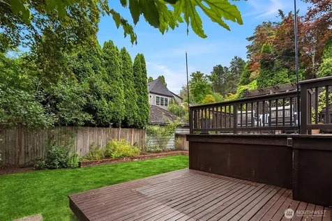 4322 NE 43rd Street Seattle WA 98105